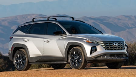 2022 Hyundai Tucson XRT front on a scenic vista overlooking mountains