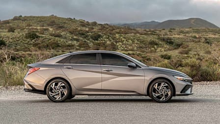2025 Hyundai Elantra Hybrid