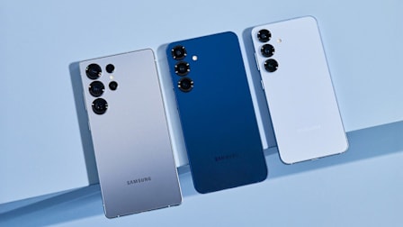 Samsung Galaxy S25 Ultra, S25+, and S25 cell phones.