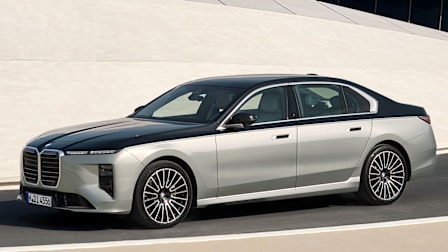 2027 BMW 7 Series front, side