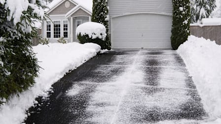 The Right Snow Blower for Your Driveway