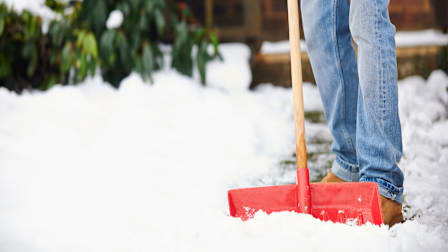 New Twist on an Ergonomic Snow Shovel
