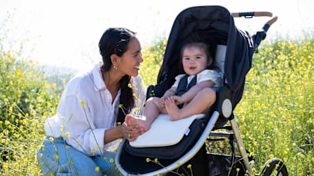 Looking for a Safe Stroller? Consider These 5 Features Before You Buy.