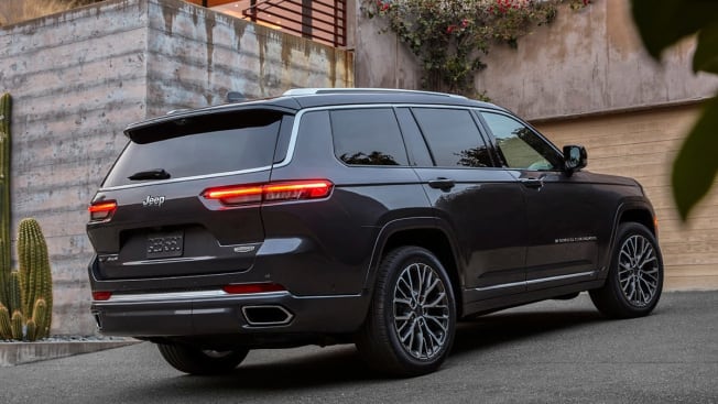 2023 Jeep Grand Cherokee rear in driveway