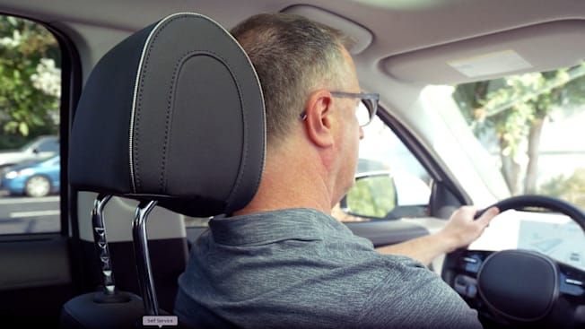 Head restraint design and adjustment is important in reducing whiplash risks
