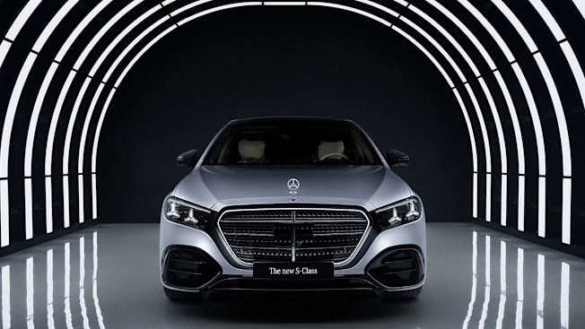 2027 Mercedes-Benz S-Class in studio