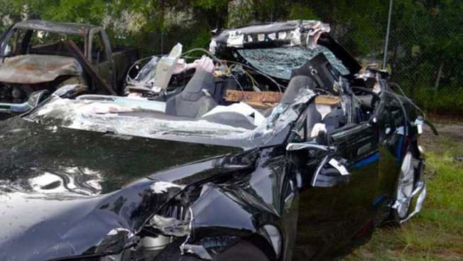 Tesla Model S Crash