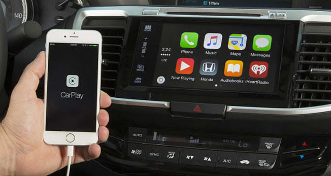 2016 Honda Accord with Apple CarPlay