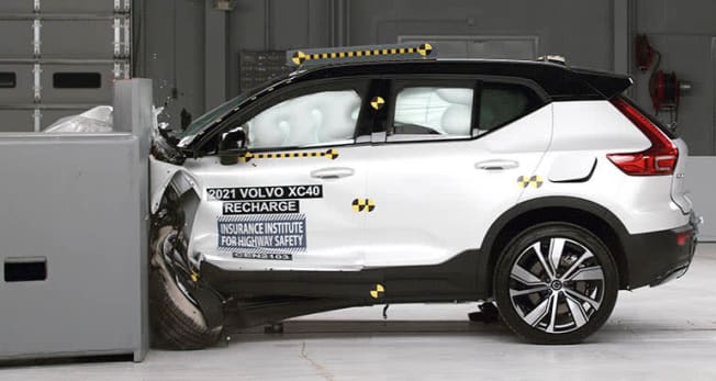 2021 Volvo XC40 Recharge crash test