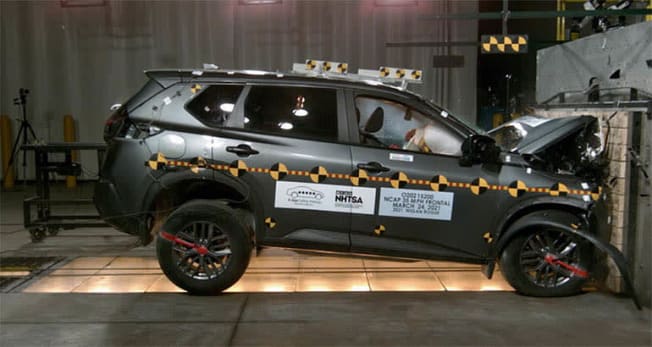 NHTSA crash test for 2021 Nissan Rogue