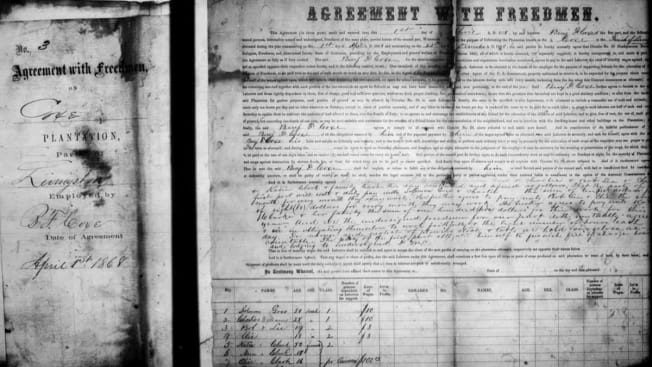 An old scanned document with the title of Agreement with Freemen from the Livingston Plantation dated  April 1, 1868 shows several names listed in handwriting under the contract language.