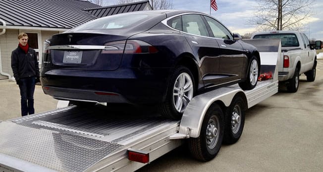 2013 Tesla Model S delivered at CR's ATC