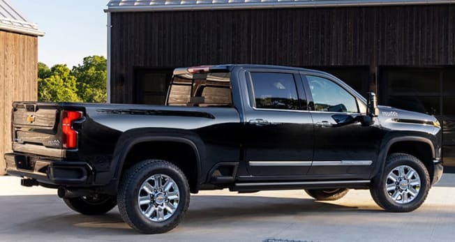 2024 Chevrolet Silverado 2500 HD rear