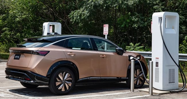 Nissan Ariya charging