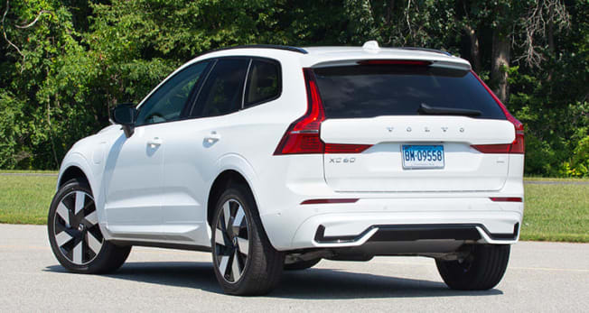 2024 Volvo XC60 Recharge PHEV rear