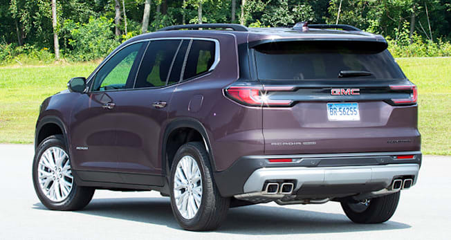 2024 GMC Acadia rear