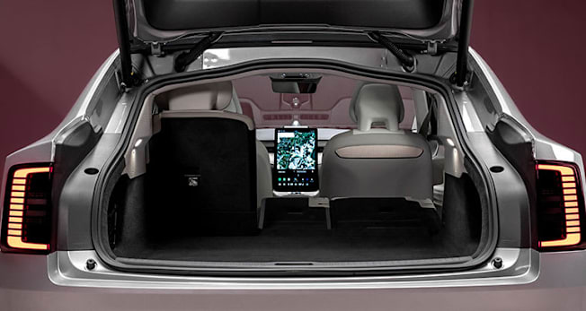 Volvo ES90 cargo area
