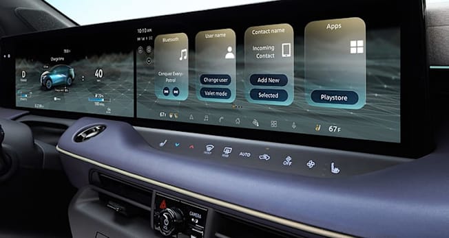 2026 Nissan Leaf infotainment system and controls