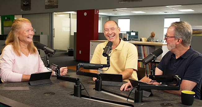 Talking Cars 484 podcast panel