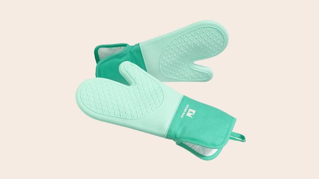 Kitchen Mama UltraShield Silicone Oven Mitts on beige background