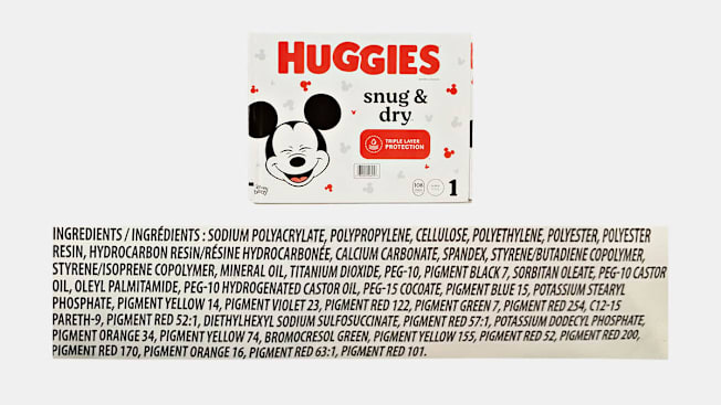 Huggie snug & dry diapers and the ingredients listed on the packaging.