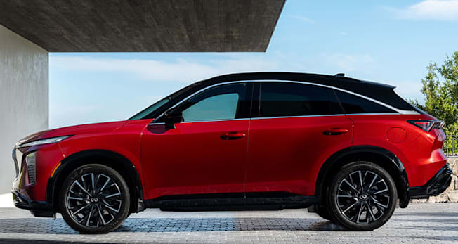 2027 Infiniti QX65 side view
