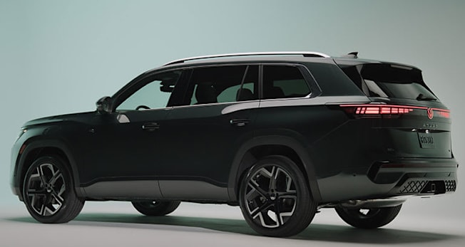 2027 Volkswagen Atlas R-Line rear studio