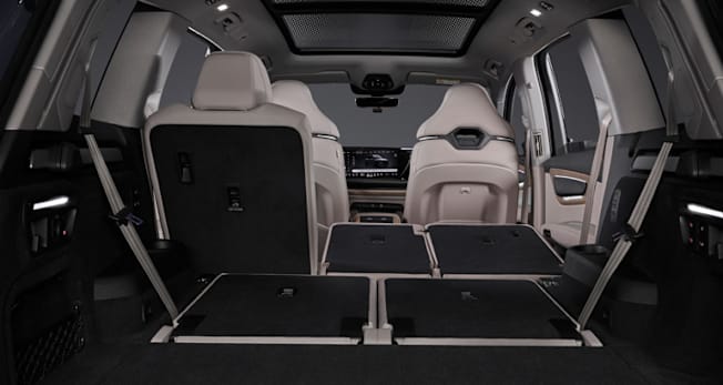 Audi Q7 rear folding seats
