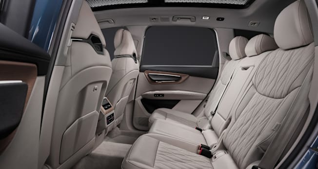 Audi Q7 back seats