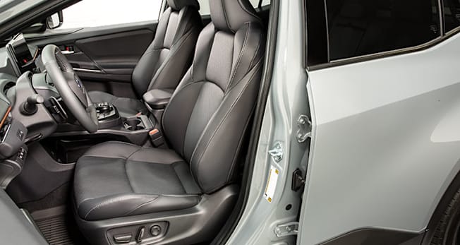 2026 Subaru Uncharted driver's seat