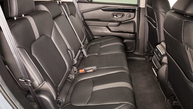 Flat backseat bench of the Honda Passport.