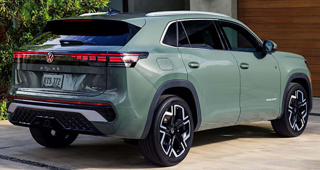 2027 Volkswagen Atlas Cross Sport rear