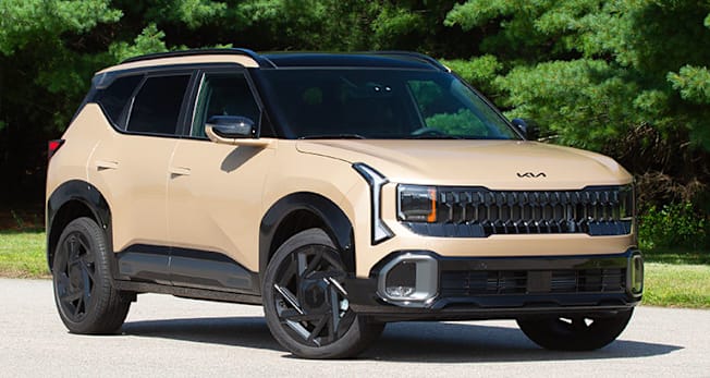 2027 Kia Seltos X-Line SX AWD front