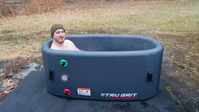 Tru Grit Fitness Inflatable Ice Bath cover