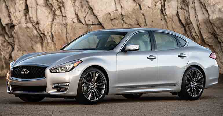CRM-Cars-Inline-Infiniti-Q70-12-17