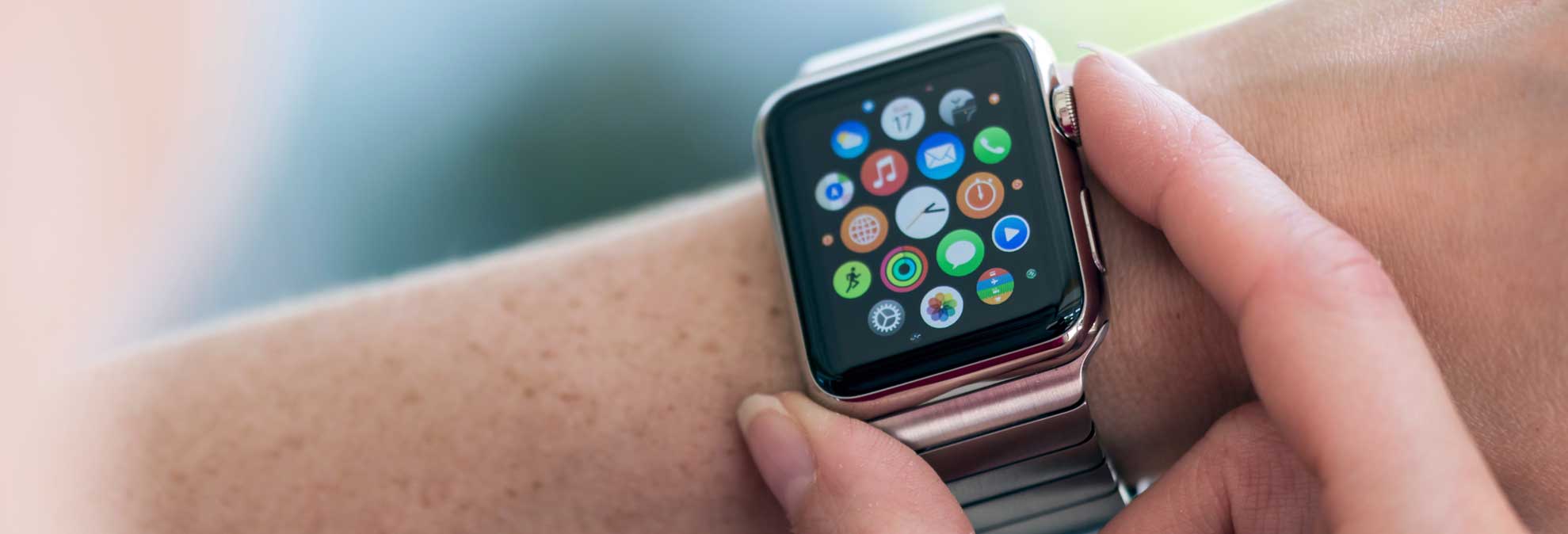 smartwatch have play store