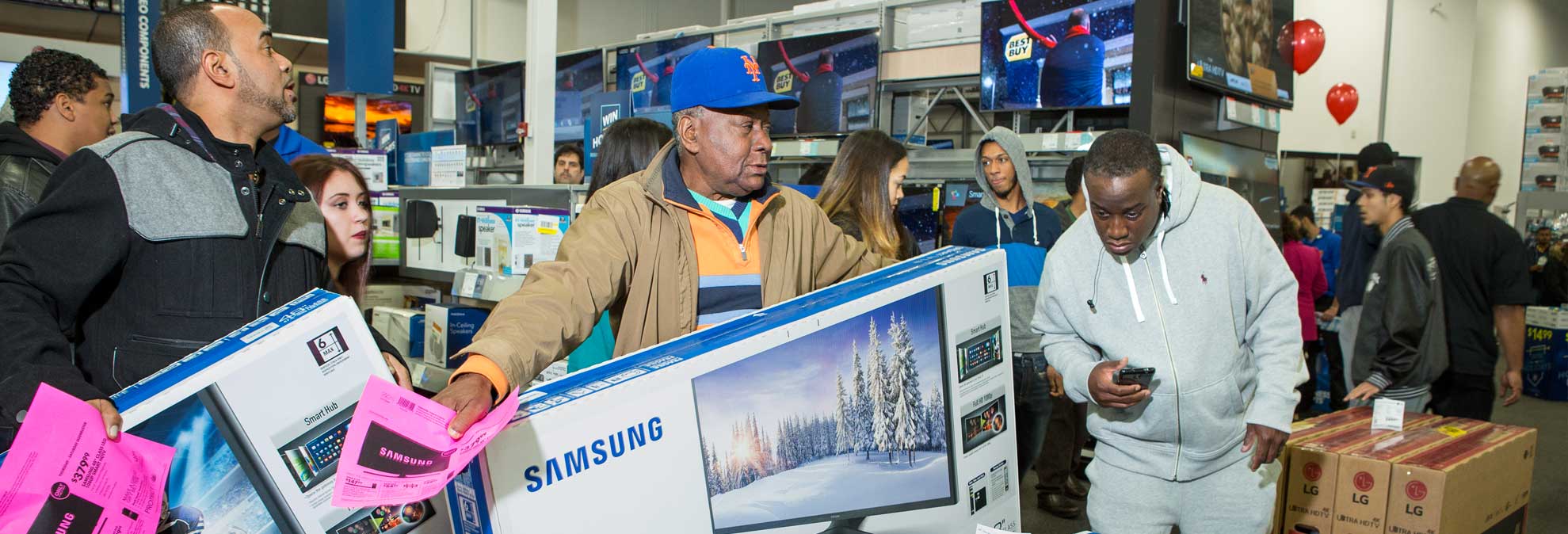 Best Buy Black Friday Ad Has Tons of TVs and a Few Great Deals