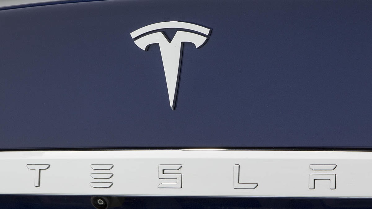 NHTSA Asks Tesla to Recall Model S and Model X - Vimarsana News