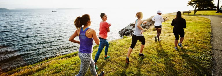 Women exercising. How to prevent colon cancer.